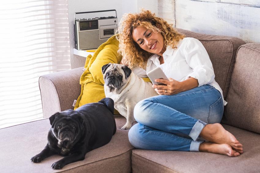 Jak przyspieszyć swój internet? Poznaj porady doświadczonych administratorów sieci!